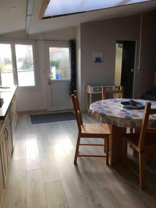 Holiday home Avec Courette Bord La Hague Port Racine *